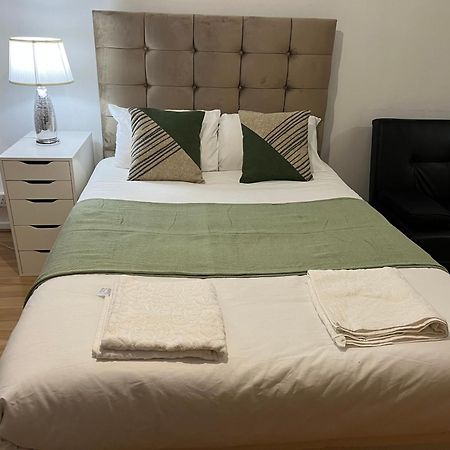 לונדון Ensuite With Kitchen Ext Large Room With Balcony In Zone 2 מראה חיצוני תמונה